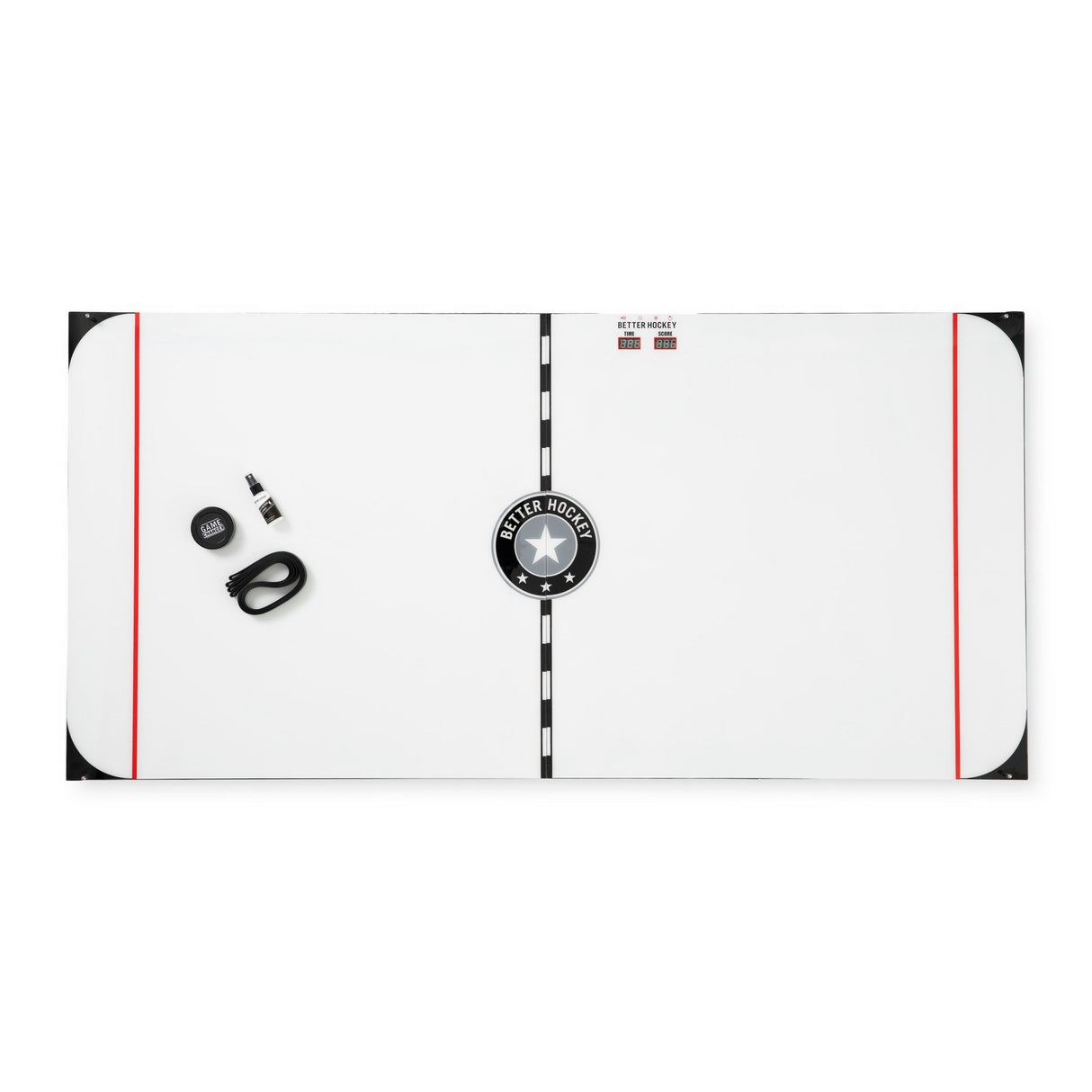 Bord för klubbteknik hockey med Better Hockey Game Changer Ice Spray och tillbehör för optimal underhåll.
