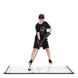 Ung spelare tränar stickhandling med Better Hockey Extreme Game Changer, perfekt för hockeyutveckling.